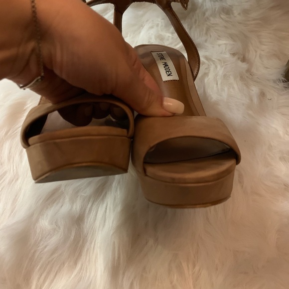 Steve Madden Nude Heels - Picture 5 of 6